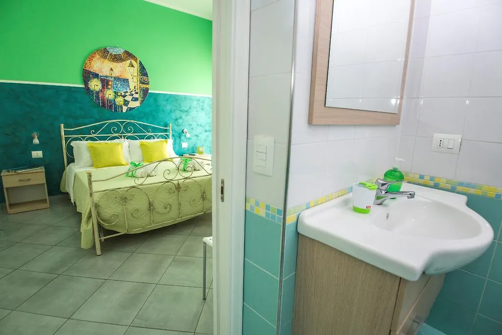L'Angolo Di Laura Comfortable Rooms Trapani Penzion
