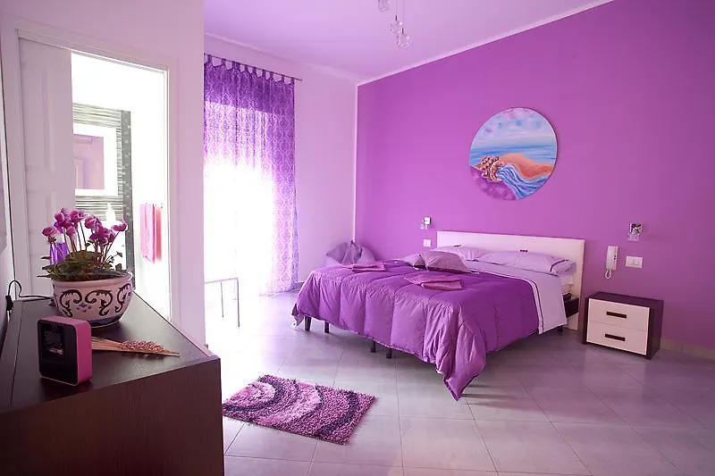 L'Angolo Di Laura Comfortable Rooms トラーパニ