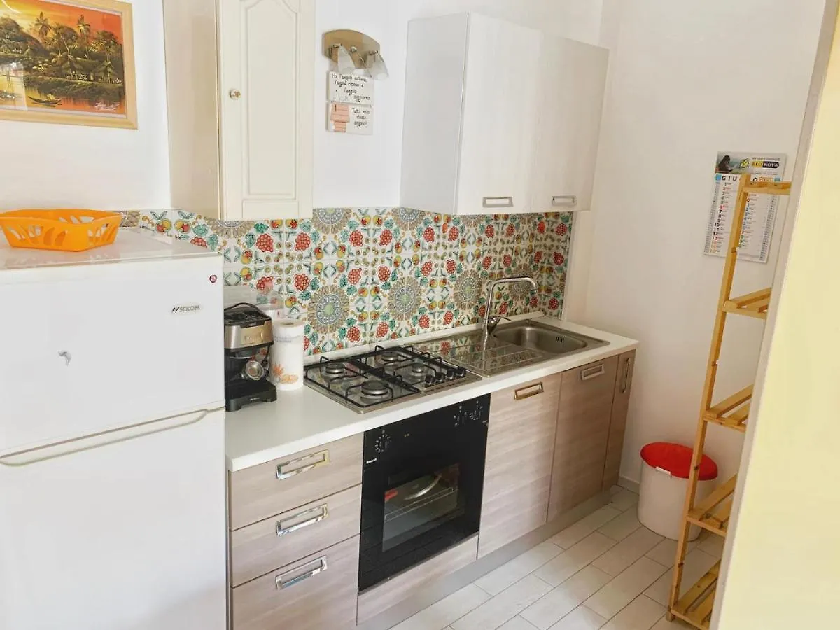 L'Angolo Di Laura Comfortable Rooms Trapani Affittacamere