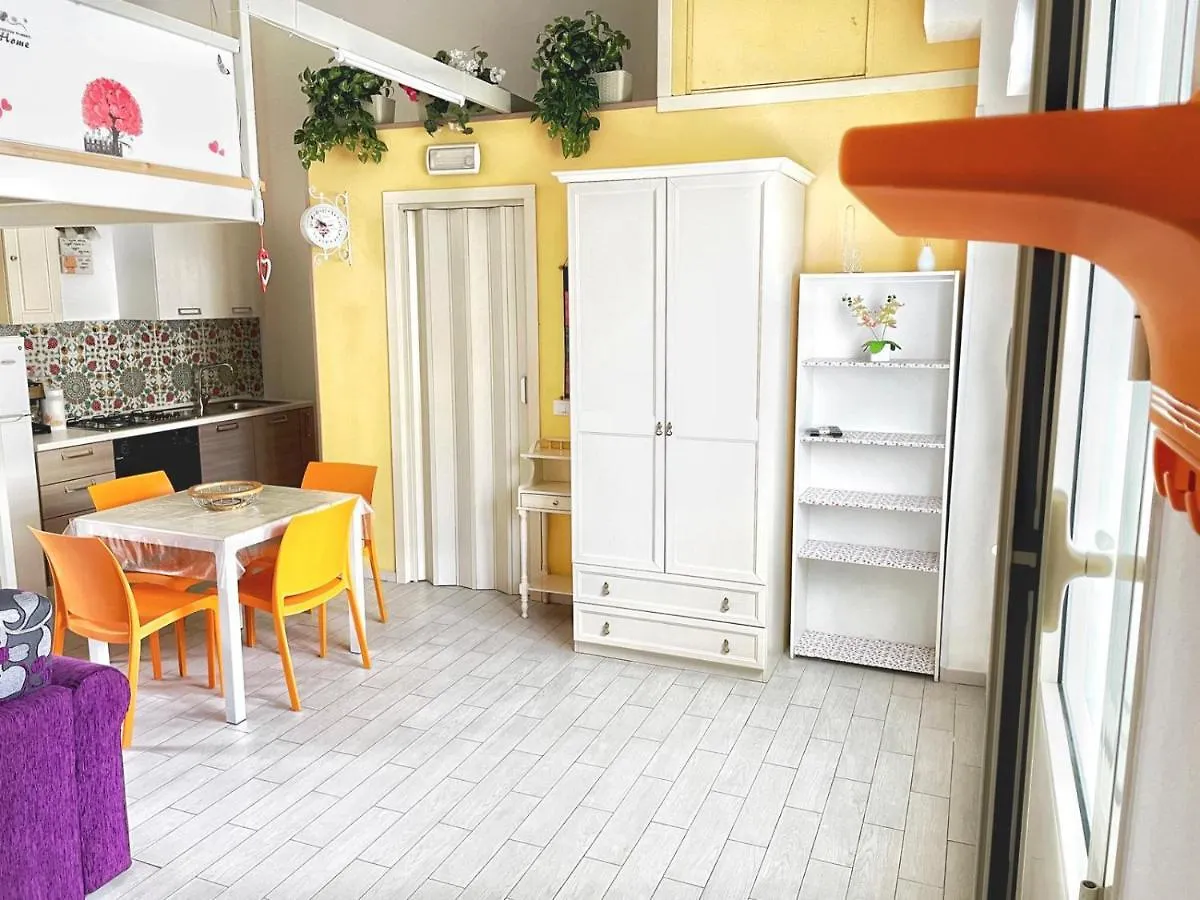 L'Angolo Di Laura Comfortable Rooms Trapani 3*,  Italia