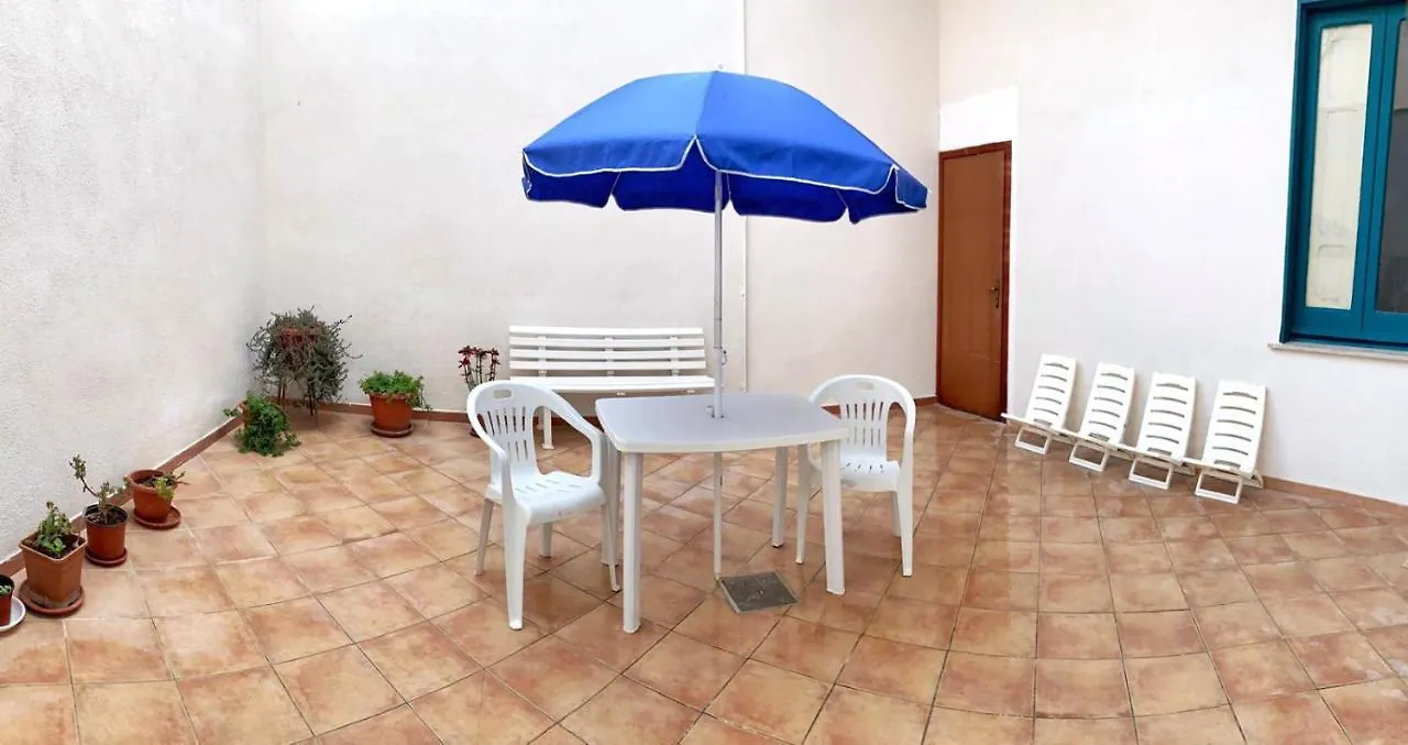 L'Angolo Di Laura Comfortable Rooms Trapani