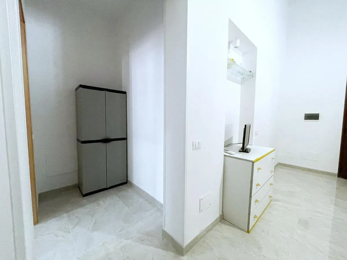 L'Angolo Di Laura Comfortable Rooms Trapani 3*,