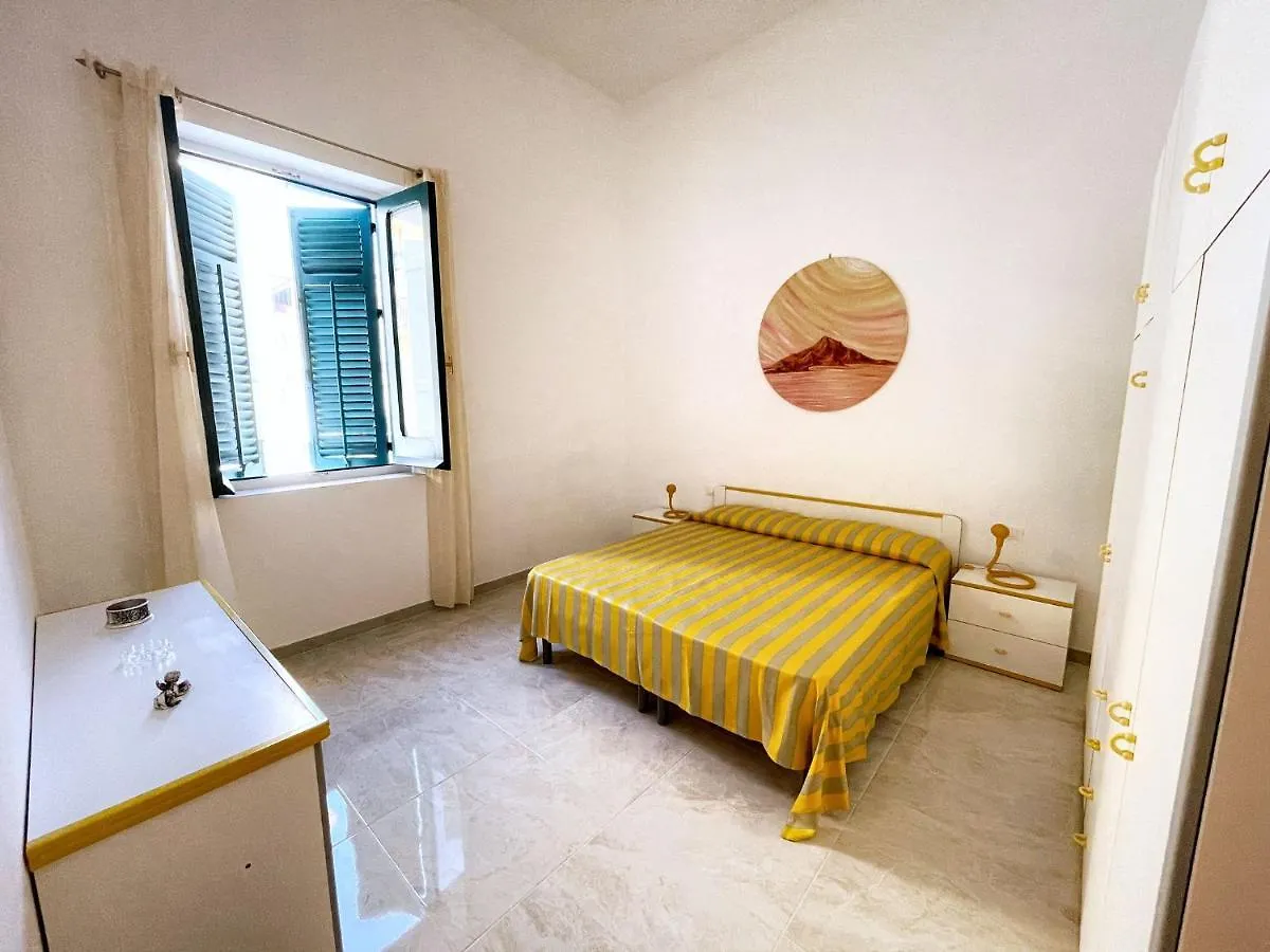 L'Angolo Di Laura Comfortable Rooms Trapani 3*,