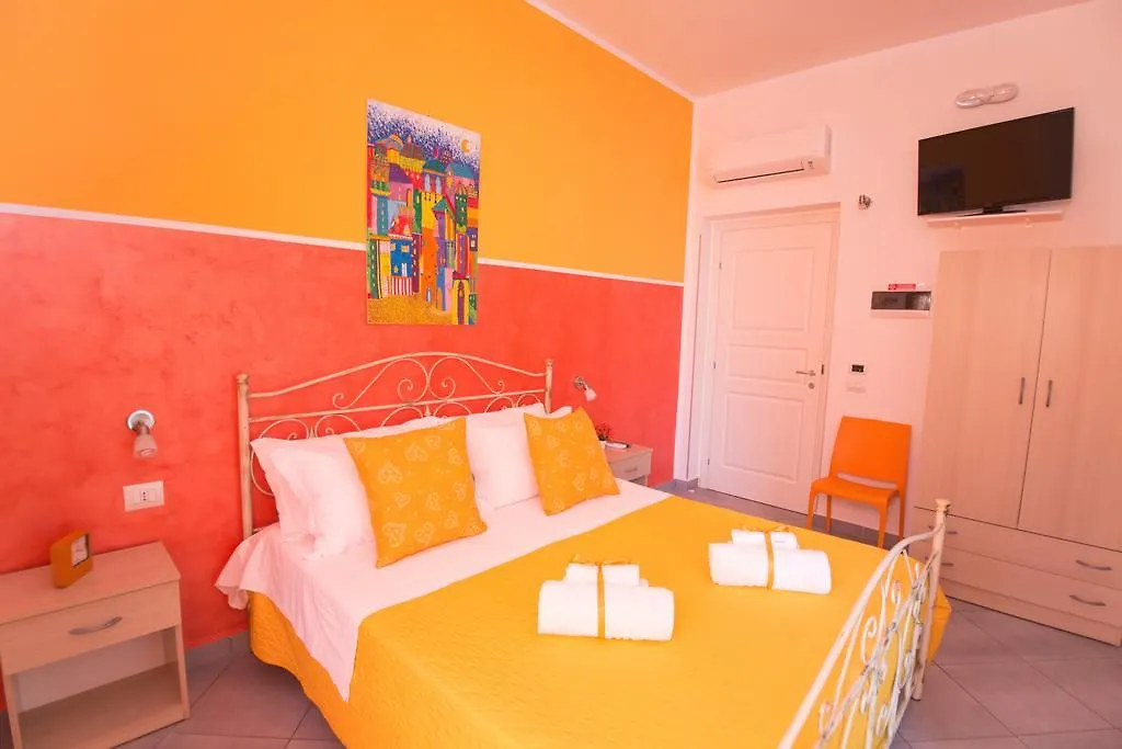 L'Angolo Di Laura Comfortable Rooms Trapani 3*,  Italia