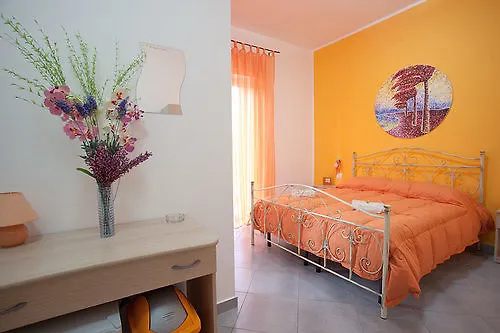 *** Affittacamere L'Angolo Di Laura Comfortable Rooms Trapani Italia